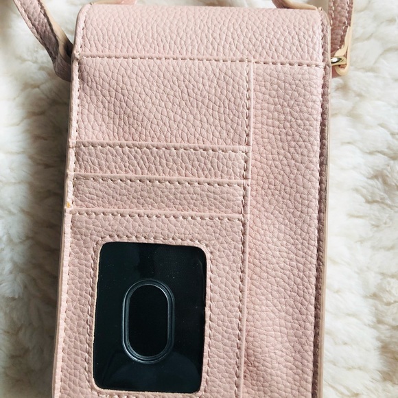 Light Pink knock off GBG LA Handbag\purse with built in wallet on back . - Picture 3 of 5
